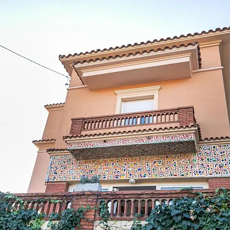 Towanda House * Sant Just Desvern